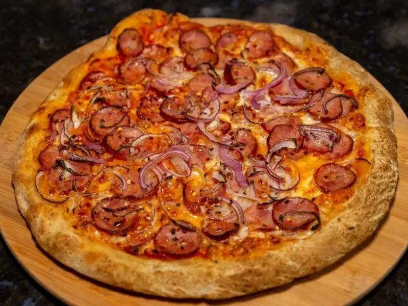Sosisli Pizza (Orta boy)