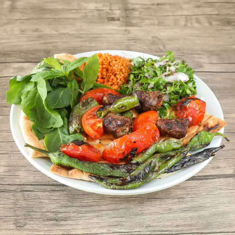 Domatesli Kebap
